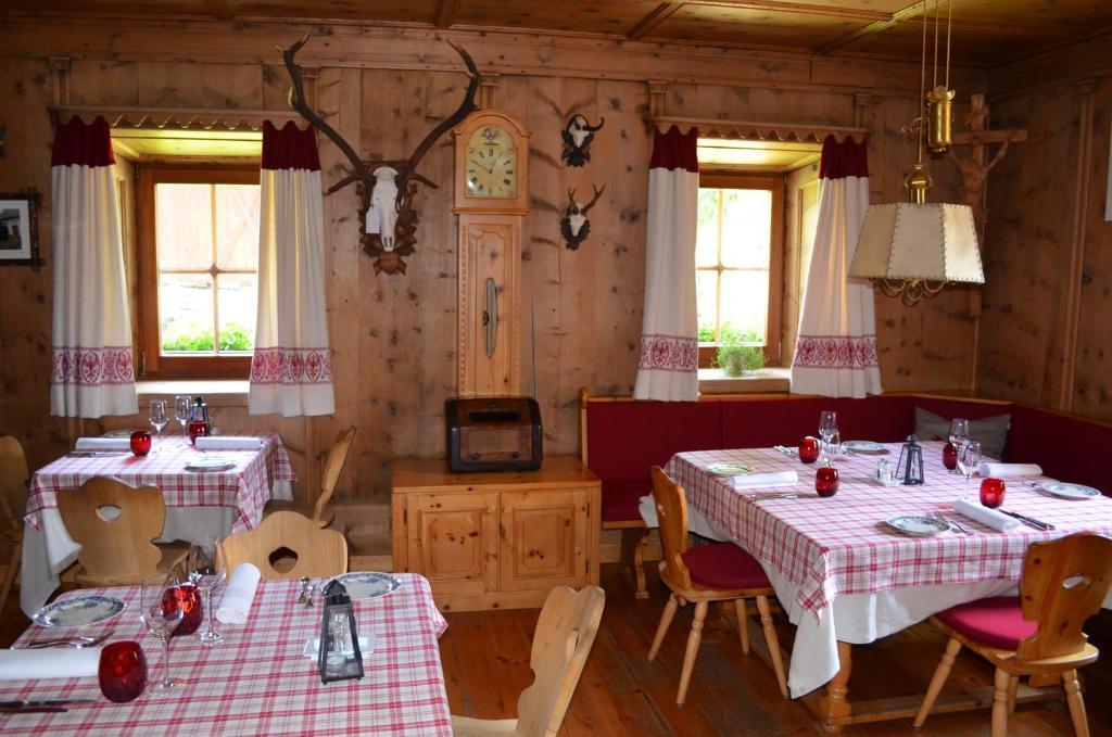 Ansitz Goller Hotel Rasun di Sopra Kültér fotó